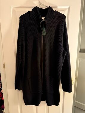 L.L. BeanBlack Zip Front Chunky Knit Cardigan